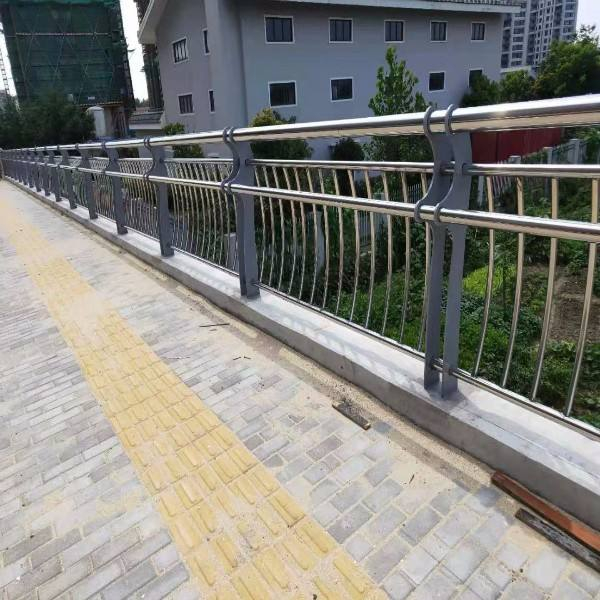不鏽鋼橋梁護欄（lán）